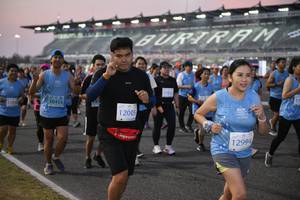 BIB: 520, 5128
                            <button type="button" onclick="openModal(10462603)" class="btn btn-primary btn-sm float-right btn-popup" data-toggle="modal" data-target=".modal-high-quality">
                        <i class="fas fa-shopping-cart"></i> Add to Cart
                    </button>
                                            <button type="button" onclick="isThisMe(10462603, true)" class="btn btn-success btn-sm float-right btn-popup btn-isme hidden" data-toggle="tooltip" data-placement="bottom" title="นี่คือรูปของคุณใช่ไหม คลิกที่นี่เพื่อเอาเข้าอัลบั้ม">
                        <i class="fas fa-plus"></i> Add to album
                    </button>
                    <button type="button" onclick="isThisMe(10462603, false)" class="btn btn-warning btn-sm float-right btn-popup btn-isnotme hidden">
                        <i class="fas fa-ban"></i> Remove from album
                    </button>